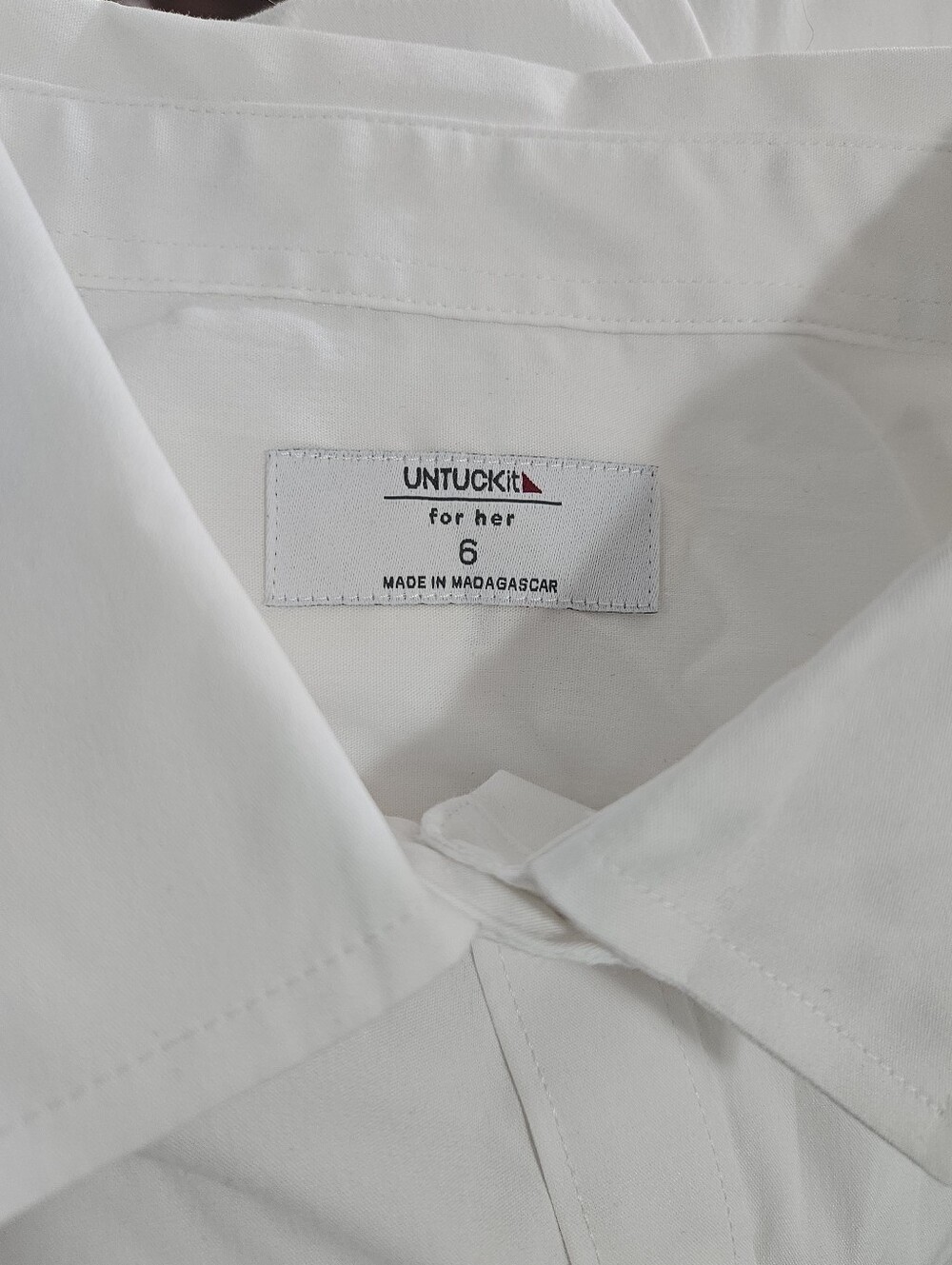 NWT Untuckit Wrinkle-Free Classic Fit Isabella Shirt Size 6 - Picture 5 of 10